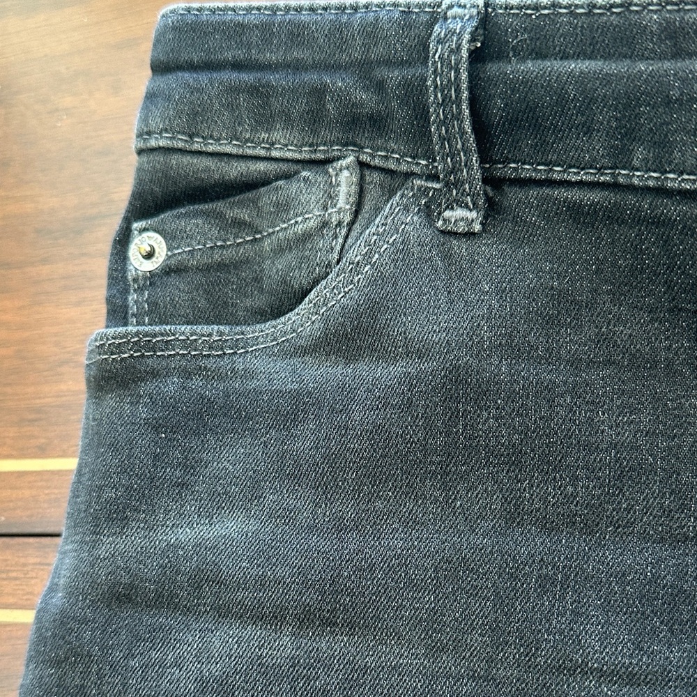 Emporio Armani Push Up Black Skinny Jeans – Size 27 | Stretch Denim - Picture 4 of 15